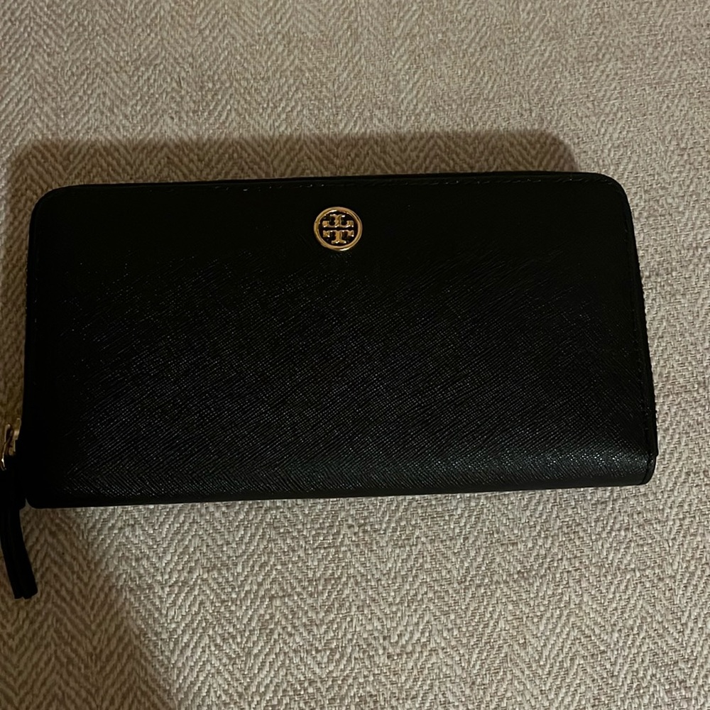 Tory Burch Robinson Continental Wallet